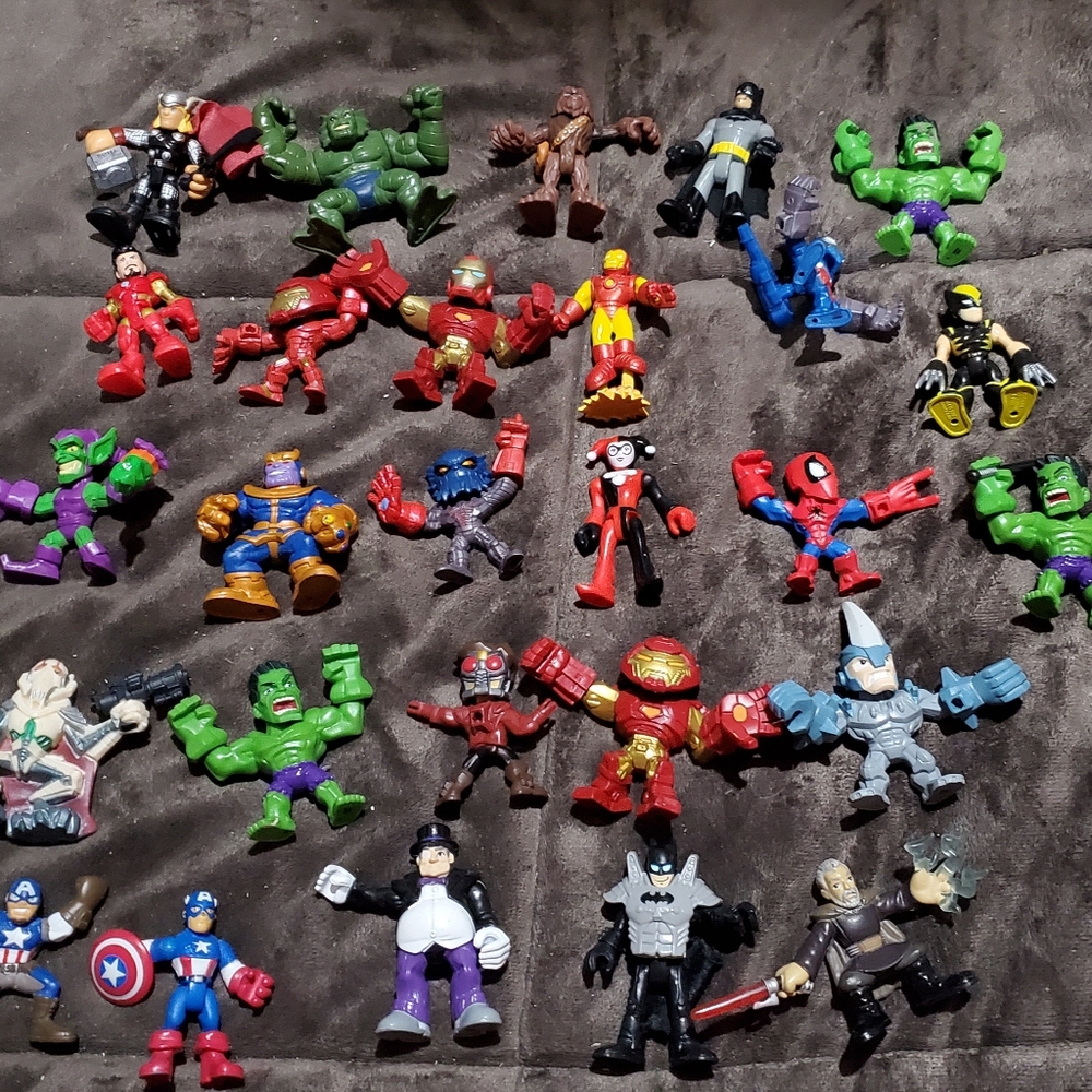 Mini heroes action figures